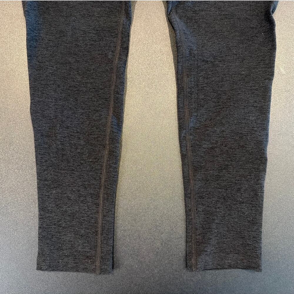 Beyond Yoga Cropped Leggings Dark Gray High Rise Capri Yoga Pants Women’s M - Picture 4 of 6